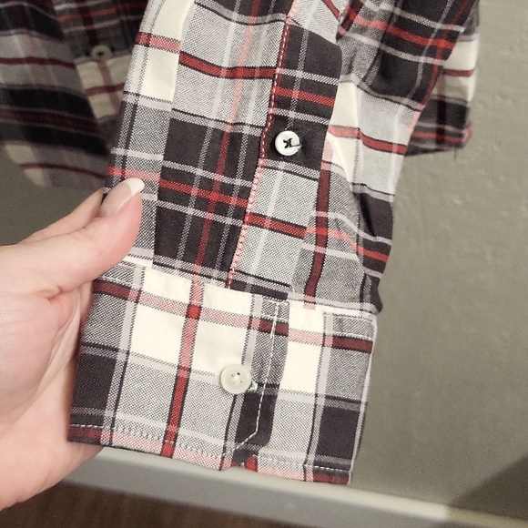 American Eagle Classic Fit Plaid Button Down Shirt - Picture 5 of 8